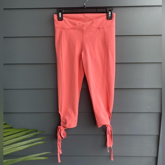 FP Movement Coral Tie Capri Leggings~Size Small - Picture 1 of 8